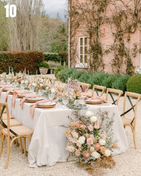 Redleaf - Hunter Valley Wedding Venue outdoor wedding table decor idea