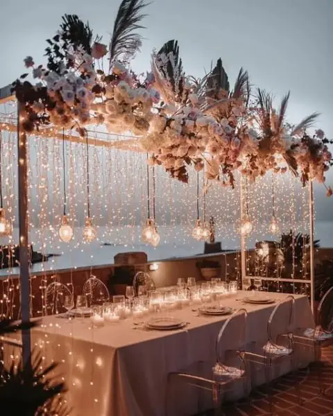 Rustic Elegance outdoor wedding table decor idea