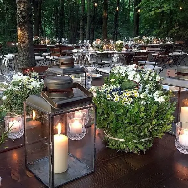 Natural And Woodland Wedding Decor At A Country Venue In Italy natural outdoor wedding decoration