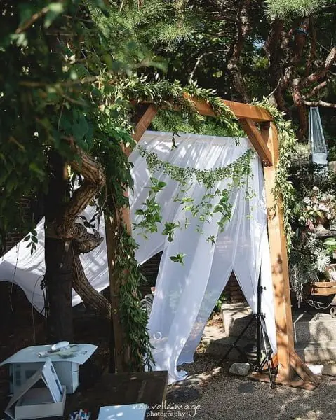 Breathtakingly Natural: Stunning Outdoor Wedding Decor Ideas natural outdoor wedding decoration