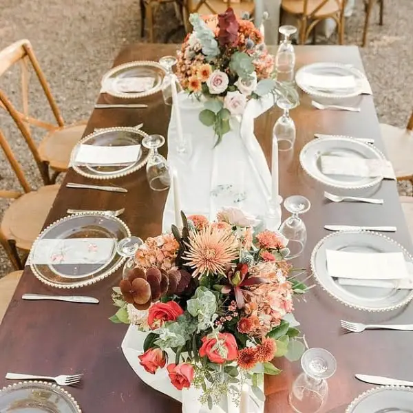 Charming And Serene Vintage Rustic Outdoor Wedding Decor vintage outdoor wedding decor