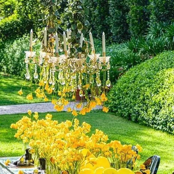 Elegant Garden Yellow: Luxury Outdoor Wedding Decor Ideas yellow outdoor wedding decor