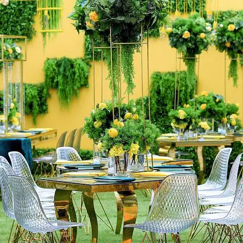 Lemon-Fresh And Rustic-Chic Outdoor Wedding Decor yellow outdoor wedding decor