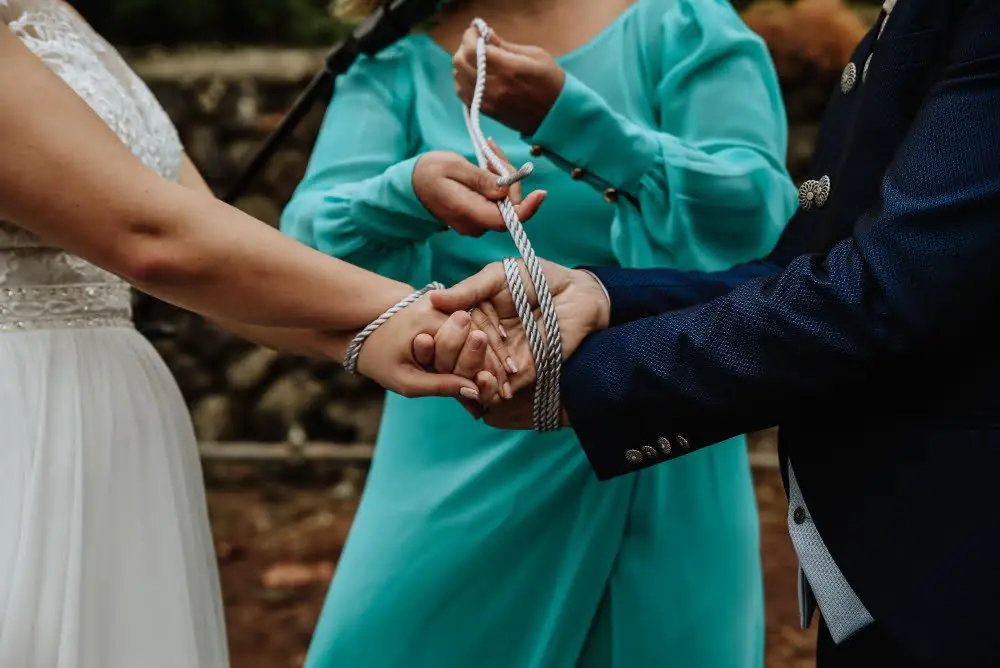 handfasting ritual 