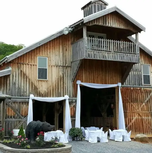 Beck Mountain Farms outdoor wedding venues in Tennessee