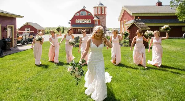 Crooked Willow outdoor wedding venues in Minnesota
