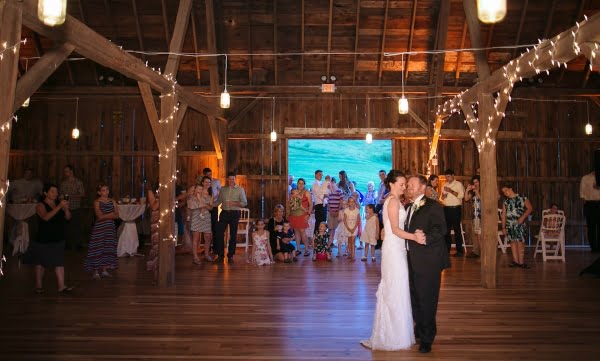Justin Trails Resort outdoor wedding venues in Wisconsin
