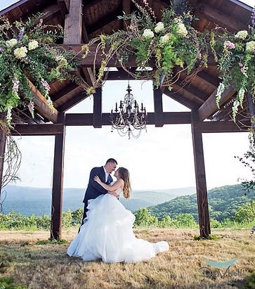 Mulberry Mountain outdoor wedding venues in Arkansas
