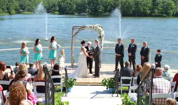 Oak Terrace Resort outdoor wedding venues in Illinois