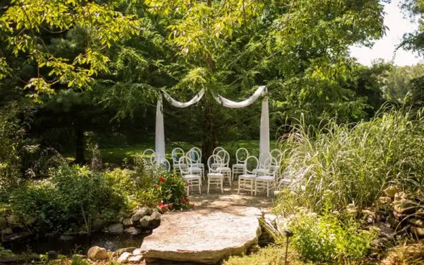 Stonecroft Country Inn outdoor wedding venues in Connecticut