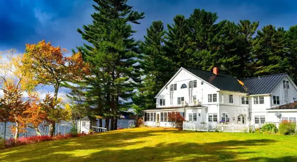 Wolf Cove Inn outdoor wedding venues in Maine