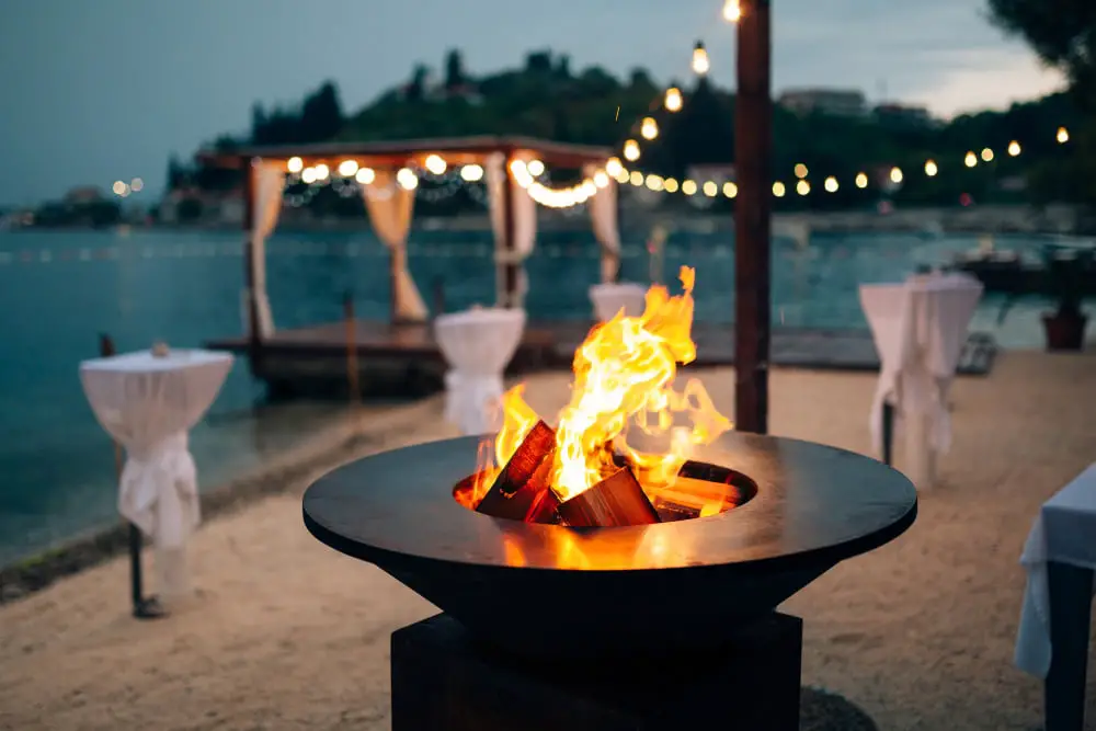 Outdoor Fire Pit Wedding