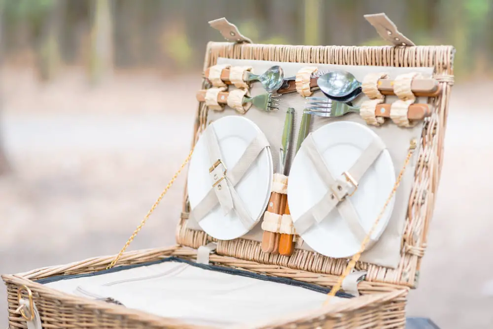 Picnic Basket Set Outdoor Wedding