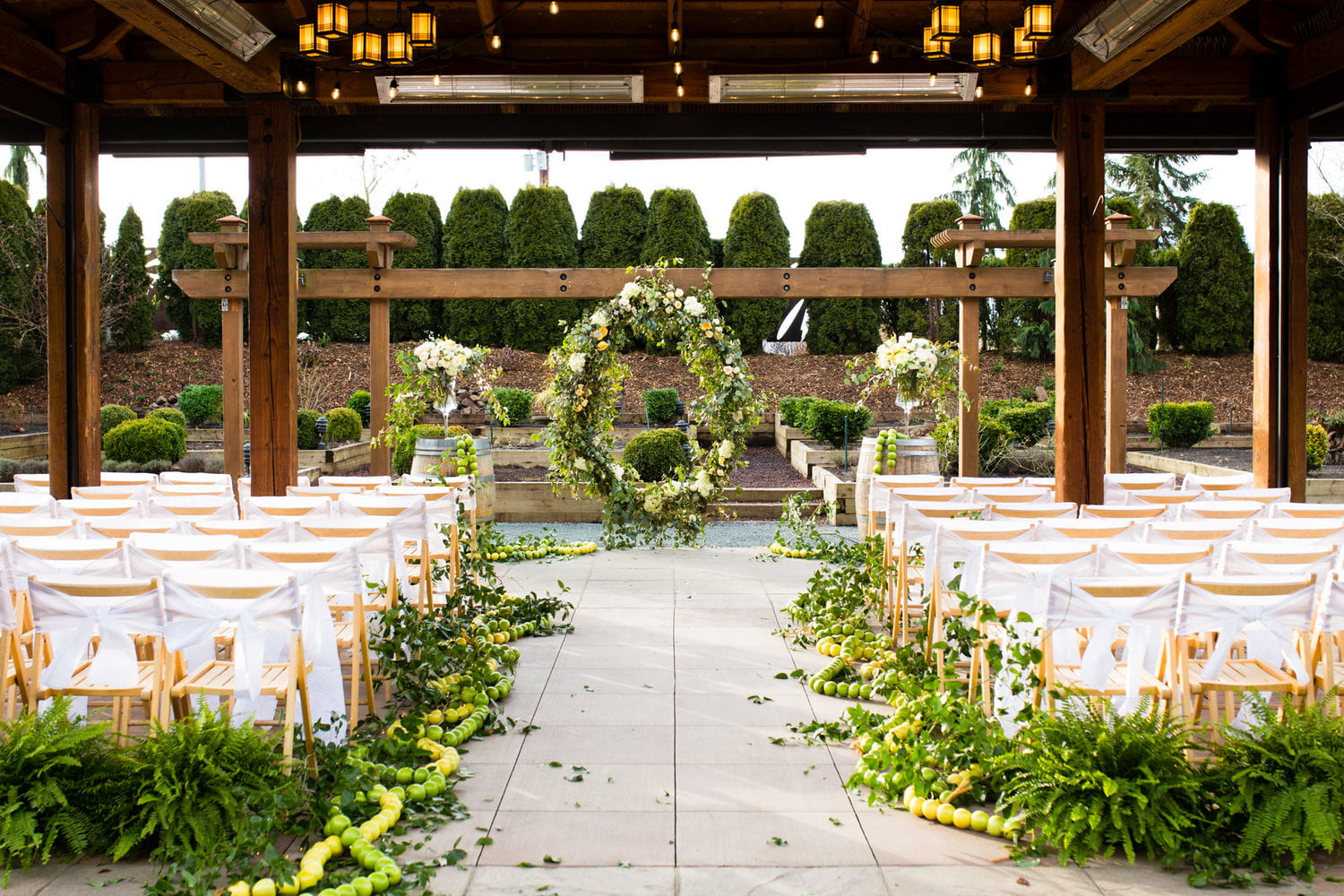 The Top 8 Outdoor Wedding Venues in Washington